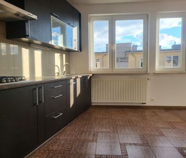 Wygodne mieszkanie z dużą loggią - Photo 2
