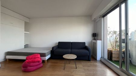 Appartement a louer Paris - Loyer €950/mois charges comprises ** - Photo 3