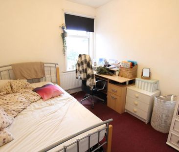 5 bedroom terraced house to rent - Photo 3