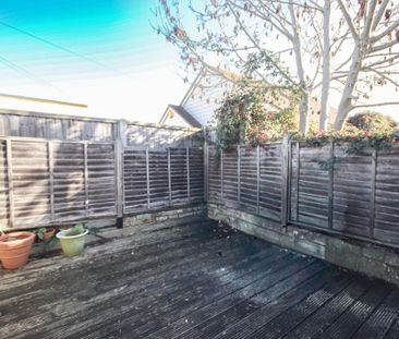 2 bedroom terraced house to rent - Photo 6