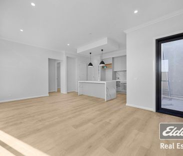 An elegant residence perfect for comfortable living! - Photo 2