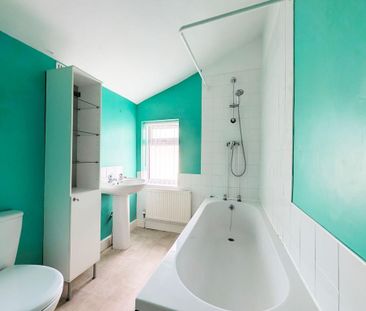 2 bedroom terraced house to rent - Photo 4