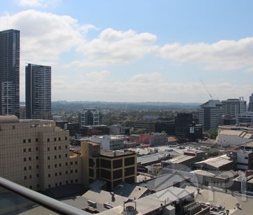 luxury apartment with city view - Photo 5