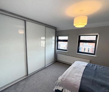 34 Laganvale Street, Belfast, BT9 5FR - Photo 4