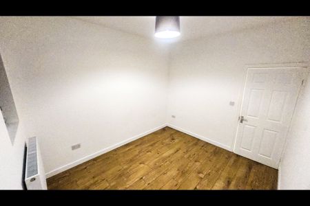 Room in a Shared House, Rosenthal Road, SE6 - Photo 3