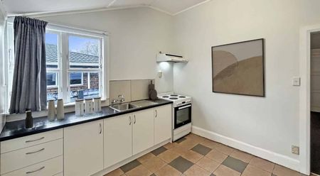 WEST END - 3 BEDROOMS - Photo 3