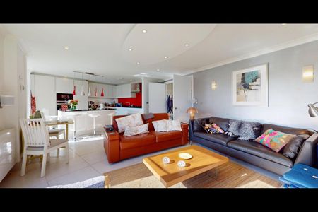 2 Bed Penthouse, Marys Court, NW1 - Photo 2