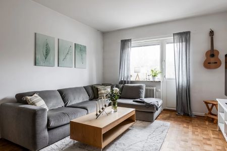 Örebro - 2rok - tillsv - 8.498kr/mån - Photo 2