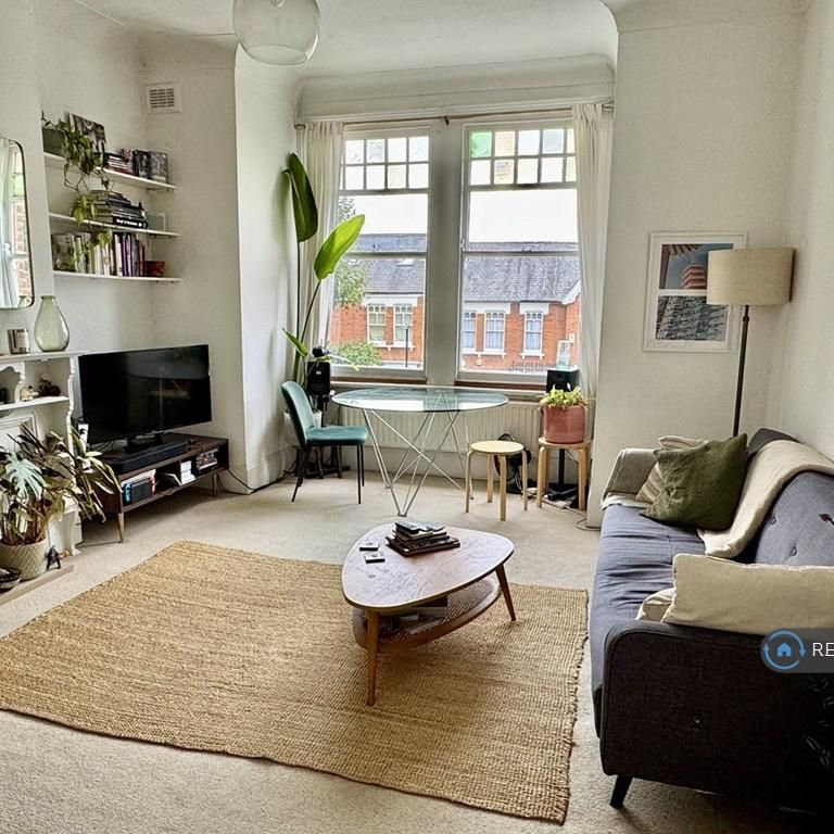 1 bedroom flat to rent - Photo 1