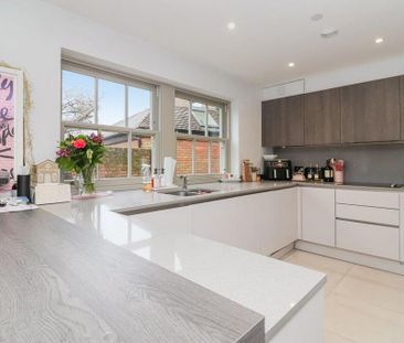 3 bedroom terraced house to rent - Photo 4