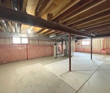 For Lease - 1019 Wilbur Pipher Circle, Newmarket, Ontario - Photo 3