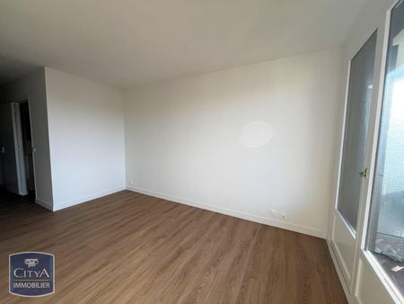 Location Appartement 1 pièce 19m² BLONVILLE SUR MER 14910 - Photo 4