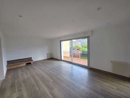 A LOUER Larmor Plage Maison 5 pièce(s) 132 m2 - Photo 2