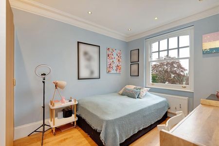 4 bedroom flat to rent - Photo 3