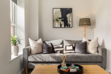 Casa, North Valley, Nottingham - Photo 4