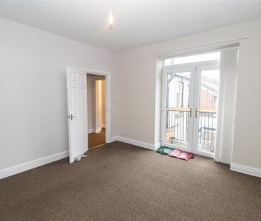 2 bedroom maisonette to rent - Photo 3
