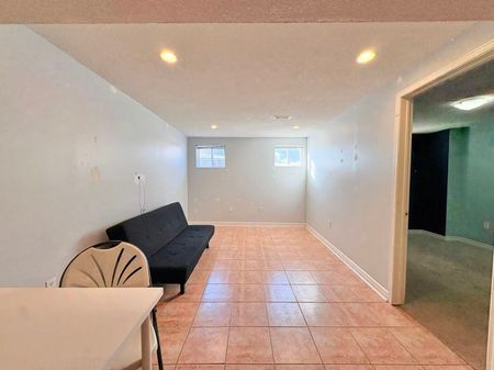 For Lease - 21 Viewcrest Circle Unit# Bsmt, Toronto, Ontario - Photo 2