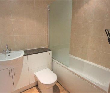 Studio to rent - Photo 3