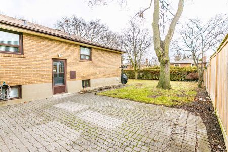 For Lease - 1164 Shamir Crescent, Mississauga, Ontario - Photo 2