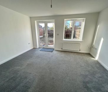 3 bedroom semi-detached house to rent - Photo 1