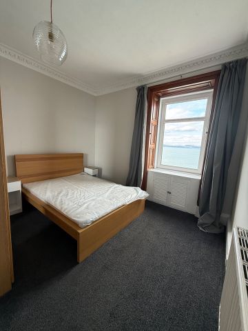 1 Bed Flat, Starbank Road, EH5 - Photo 3