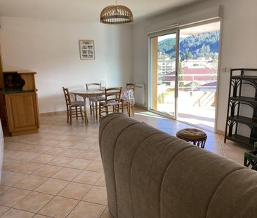 Location Appartement 2 pièces 52m² VALS LES BAINS 07600 - Photo 1