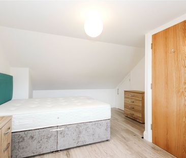 Edward Road, - Photo 2