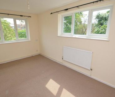 1 bedroom semi-detached house to rent - Photo 4