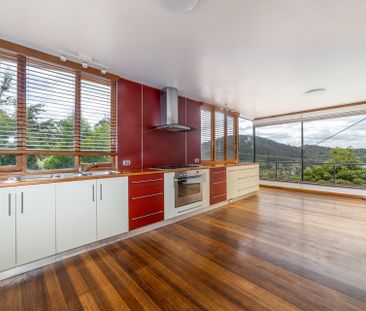 Lovely spacious family home in a nice bush setting - Photo 4