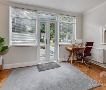 4 bedroom detached house to rent - Photo 3