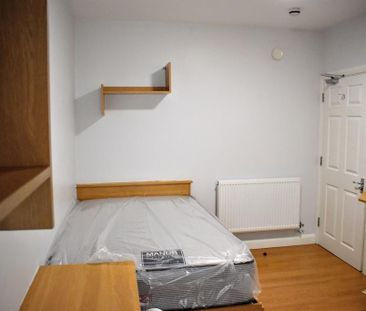 5 bedroom townhouse to rent - Photo 6