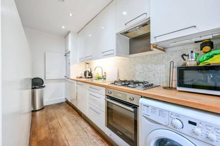 3 bedroom flat to rent - Photo 3