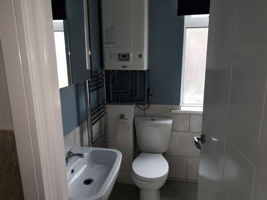 1 Bed Flat, Norton Lees, S8 - Photo 1