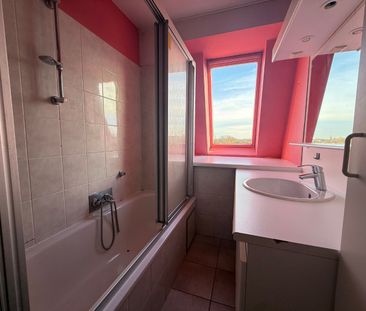 Twee-slaapkamerappartement in Roeselare. - Photo 5