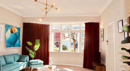 Space and comfort in Island Bay - Photo 2