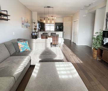 3 Bed Townhouse For Rent In Cougar Ridge W/ Attached Garage - Photo 5