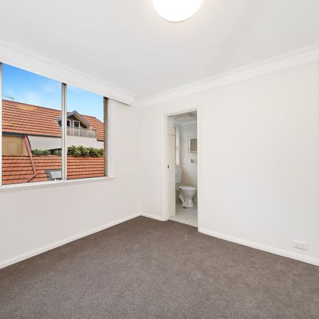 One Bedroom Mosman Village Apartment - Photo 3