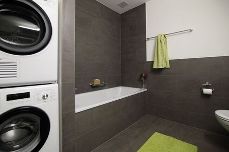 Appartement moderne à proximité de la ville - Photo 5