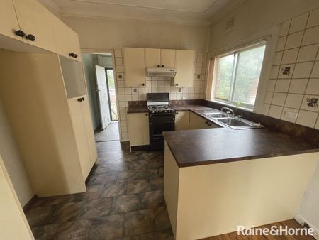 81 Lock Street, Blacktown, NSW 2148 - Photo 5