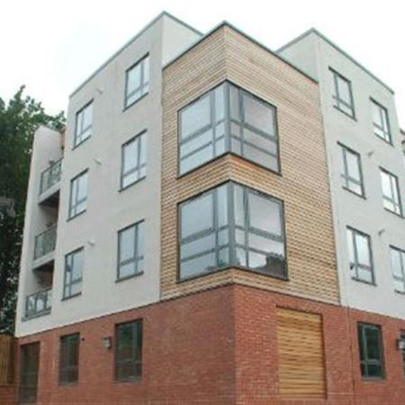 3 The Embankment, 232 Cardigan Road Leeds - LS6 1QL - Photo 4