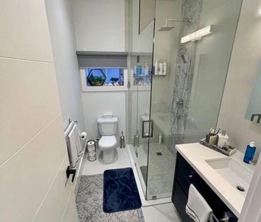 For Lease - 53 Chamberlain Avenue, Toronto, Ontario - Photo 4