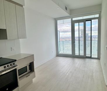 For Lease - 3900 Confederation Parkway Unit# 4211, Mississauga, Ont... - Photo 2