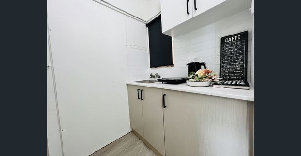 FULLY Furnished STUDIO in perfect location! - Photo 1