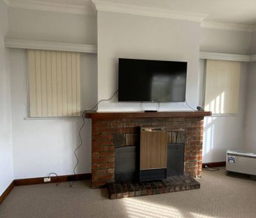 Two-Bedroom Home in Prime Mount Stuart Location - Photo 4