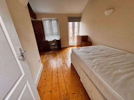 6 bedroom apartment to rent - Photo 4