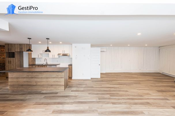 107 Ste-Anne - Photo 1