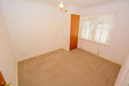 3 bedroom terraced house to rent - Photo 5