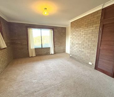 Spacious Family Home with Breathtaking Bushland Views and Flexible ... - Photo 6