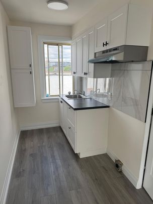 For Lease - 874 Clyde Avenue Unit# 1, McKellar Heights - Glabar Park and Area, Ontario - Photo 1