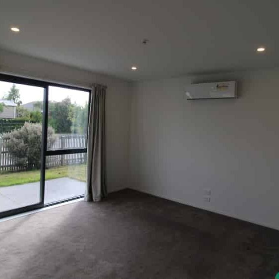 Lovely Three Bedroom Townhouse in Wigram - Photo 1